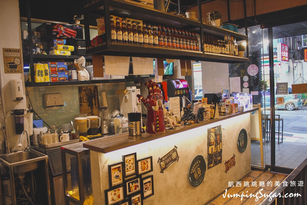 【西門町】Stan & Cat史丹貓美式餐廳 西門店 | 天啊好大牛肉堡 ! 聚餐吃一波