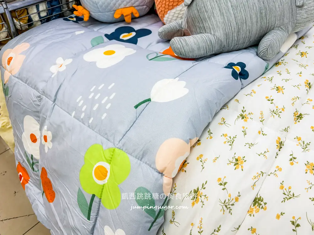 【萬華寢具廠拍】快閃活動只到12/2~精選萬用毯349元、棉被990元 ! 涼被枕頭買一送一! 地址:萬華區青年路12號(可刷卡/青年公園正對面)