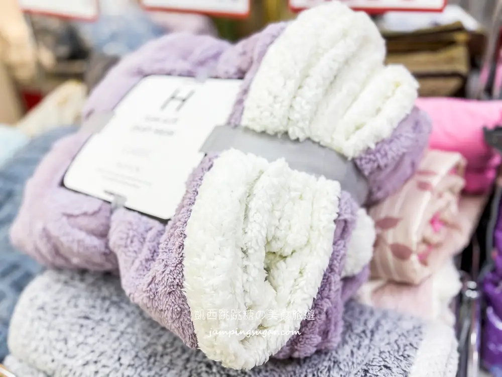 【萬華寢具廠拍】快閃活動只到12/2~精選萬用毯349元、棉被990元 ! 涼被枕頭買一送一! 地址:萬華區青年路12號(可刷卡/青年公園正對面)