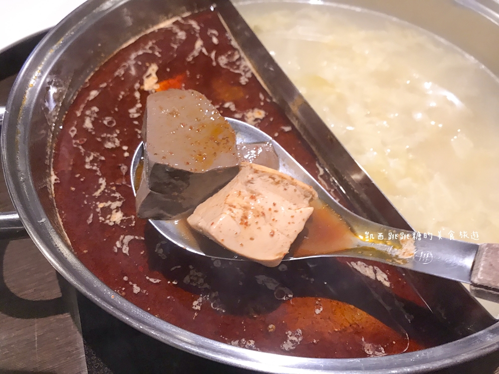 【台北食記】天辣麻辣鍋，最便宜的麻辣鍋吃到飽 ! 海鮮、牛肉、豆腐鴨血無限續