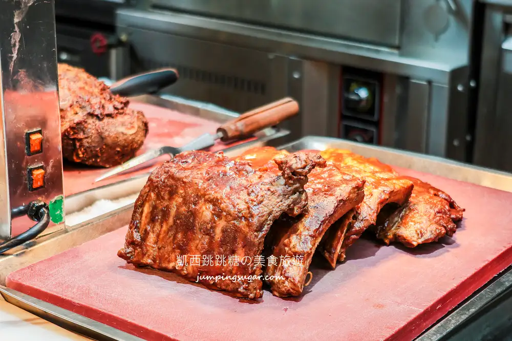台北六福萬怡酒店【敘日全日餐廳】自助餐吃到飽，菜單價錢一次看！