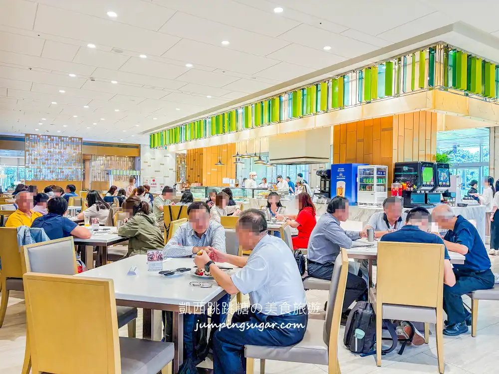 台北六福萬怡酒店【敘日全日餐廳】自助餐吃到飽，菜單價錢一次看！