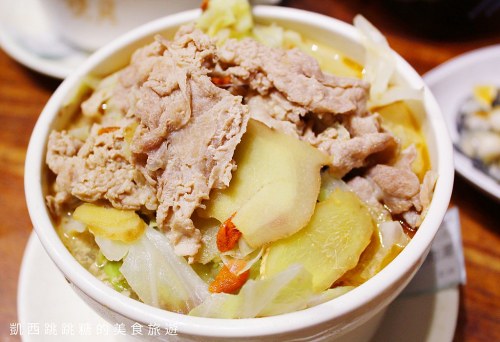 【台北善導寺美食】雙月食品社，油飯雞湯必點推薦(菜單價錢)