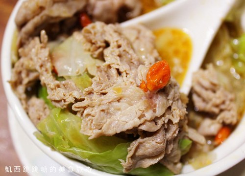 【台北善導寺美食】雙月食品社，油飯雞湯必點推薦(菜單價錢)