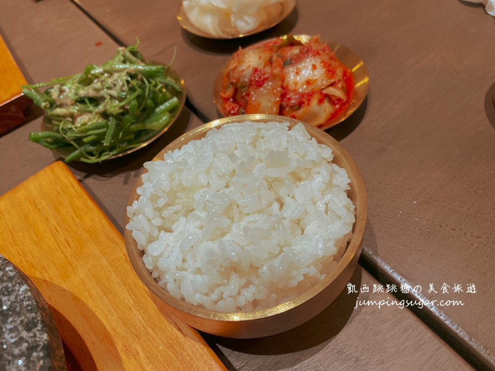 【大直美食】豆豆里(忠泰樂生活) 超人氣韓式料理 ! 附菜單