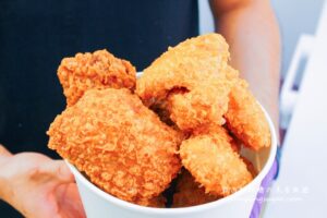 今日熱門文章：【宜蘭礁溪美食】台妹炸雞翅，外脆內嫩好吃推薦(菜單價錢)
