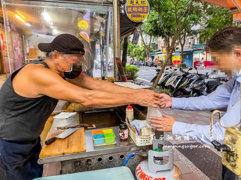 【民生社區美食】小王記麵食館，招牌厚片蔥油餅，好吃不油(菜單)