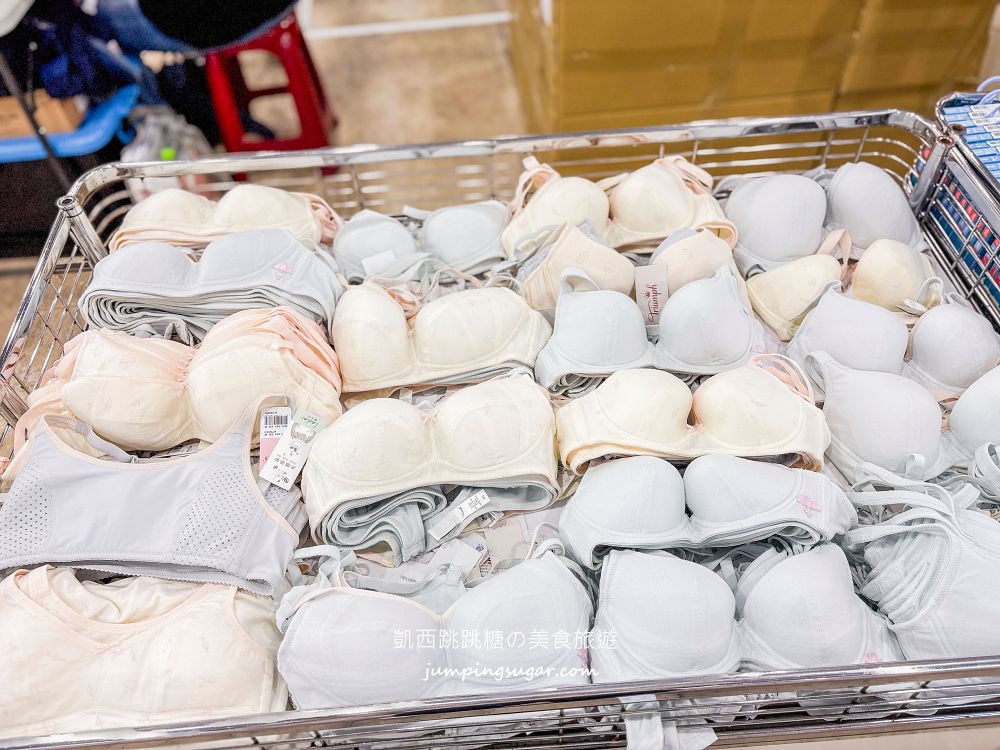 最後倒數 ! 全館買2送3 ! 黛安芬內衣特賣會,內褲5件888元 ! 快閃活動只到1/5~地址 : 台北市中山區南京東路三段77號(玫瑰夫人) 最後倒數 ! 全館買2送3 ! 黛安芬內衣特賣會,內褲5件888元 ! 快閃活動只到1/5~地址 : 台北市中山區南京東路三段77號(玫瑰夫人)