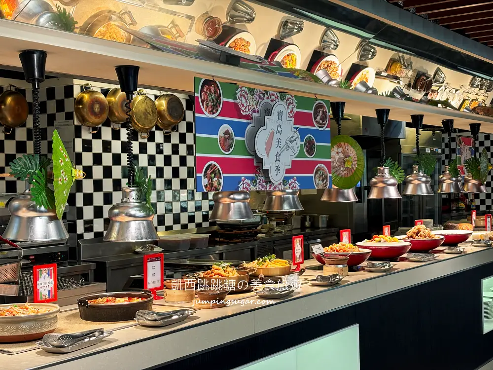2026台北凱撒大飯店自助餐，150分鐘吃到飽，牛排三點蟹爽吃(菜單價錢)