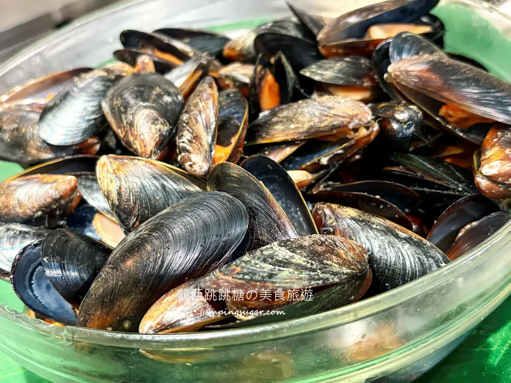 2026台北凱撒大飯店自助餐，150分鐘吃到飽，牛排三點蟹爽吃(菜單價錢)