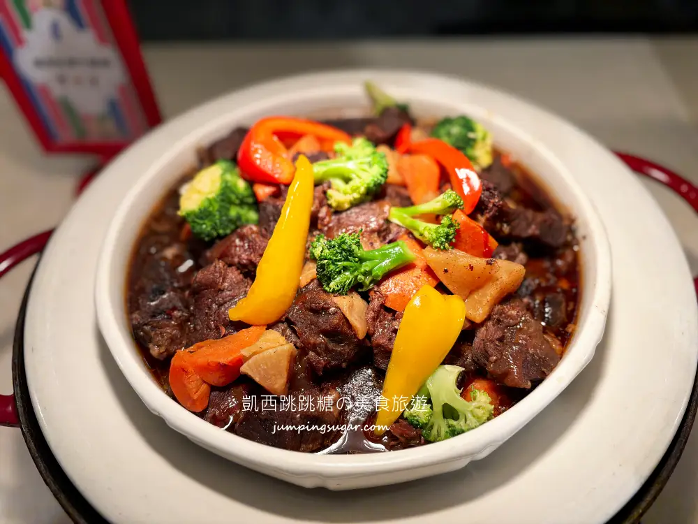 2026台北凱撒大飯店自助餐，150分鐘吃到飽，牛排三點蟹爽吃(菜單價錢)