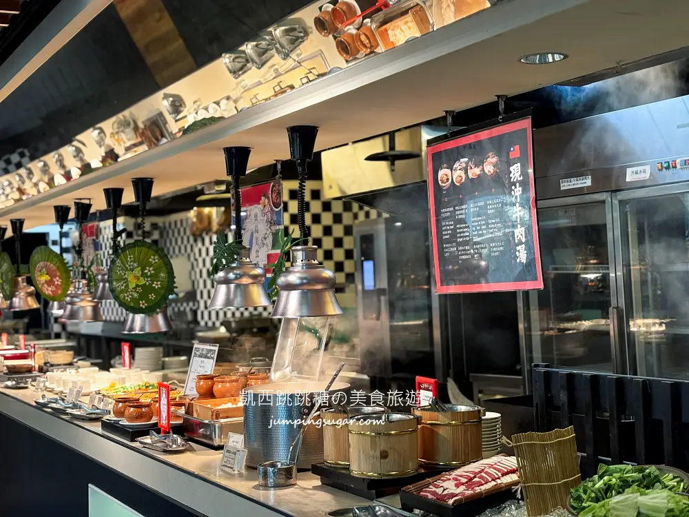 2026台北凱撒大飯店自助餐，150分鐘吃到飽，牛排三點蟹爽吃(菜單價錢)