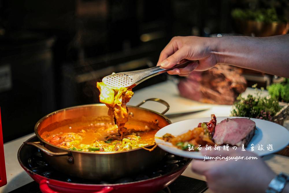 台北凱撒大飯店自助餐，爽嗑3.5小時，韓式燒肉爐烤牛排吃到飽