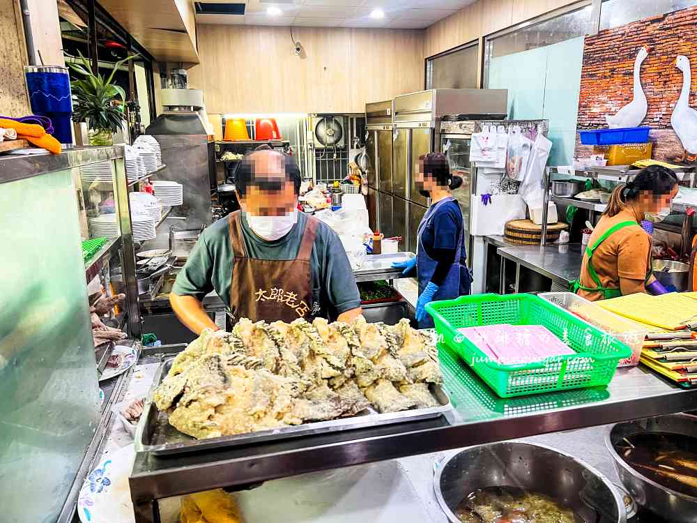 嘉義民雄鵝肉，鵝肉太郎老店，在地營業30年鵝肉老店(菜單價格)