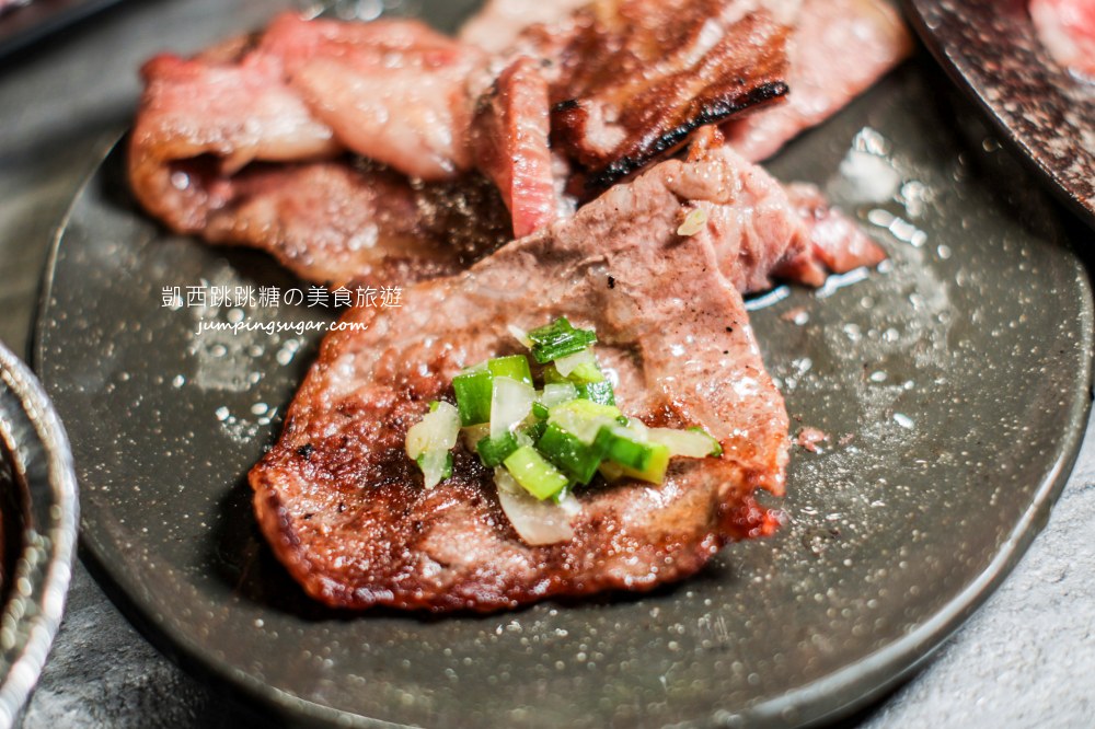 新北蘆洲樂樂燒肉吃到飽太划算 ! 烤肉生啤暢飲只要659元起 (菜單價錢)