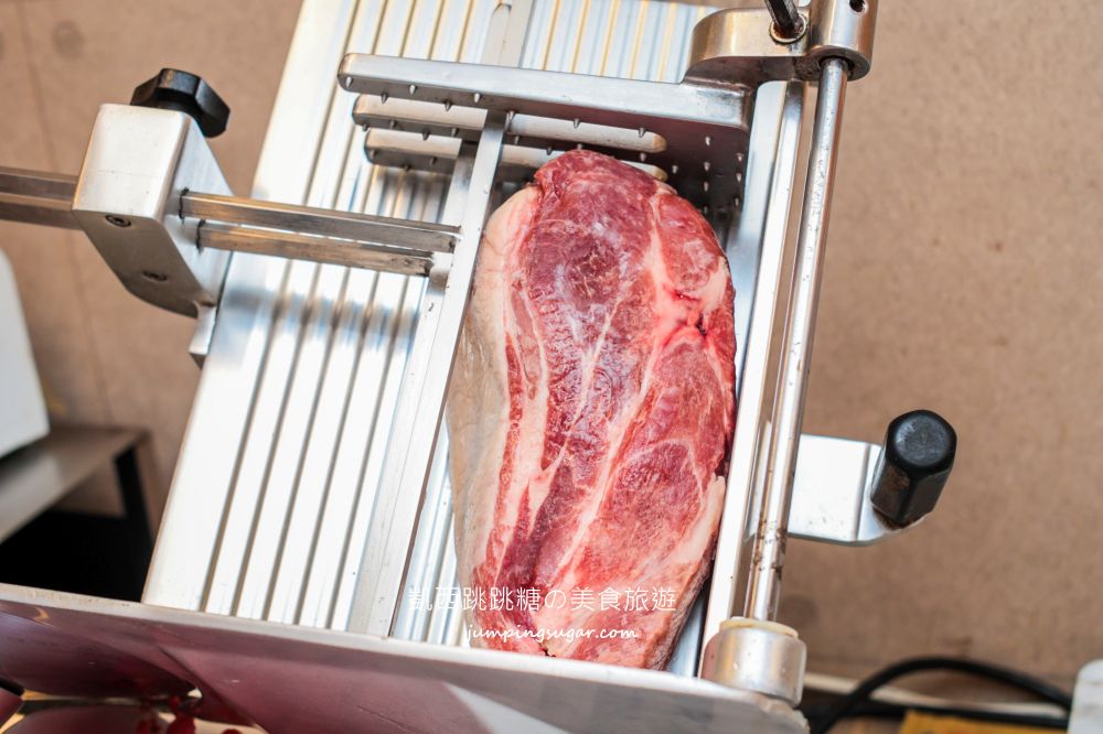 【淡水美食】烤大學 | 火鍋烤肉兩吃只要239元起 ! 免服務費(菜單價錢)