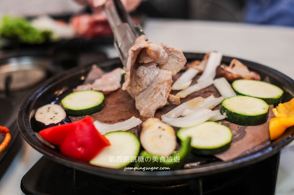 【淡水美食】烤大學 | 火鍋烤肉兩吃只要239元起 ! 免服務費(菜單價錢)
