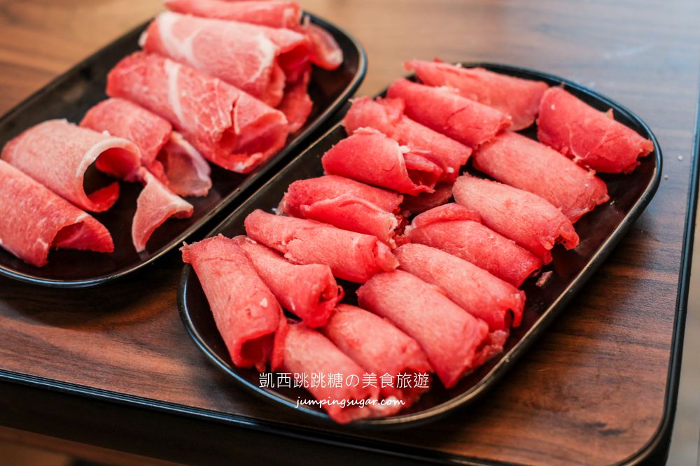 【淡水美食】烤大學 | 火鍋烤肉兩吃只要239元起 ! 免服務費(菜單價錢)