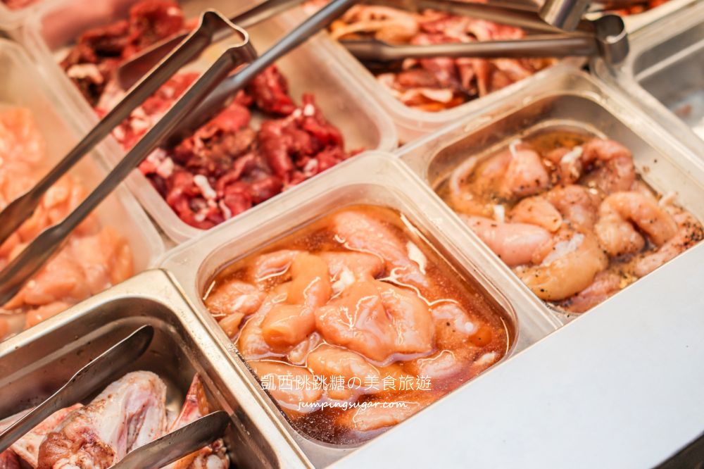 【淡水美食】烤大學 | 火鍋烤肉兩吃只要239元起 ! 免服務費(菜單價錢)