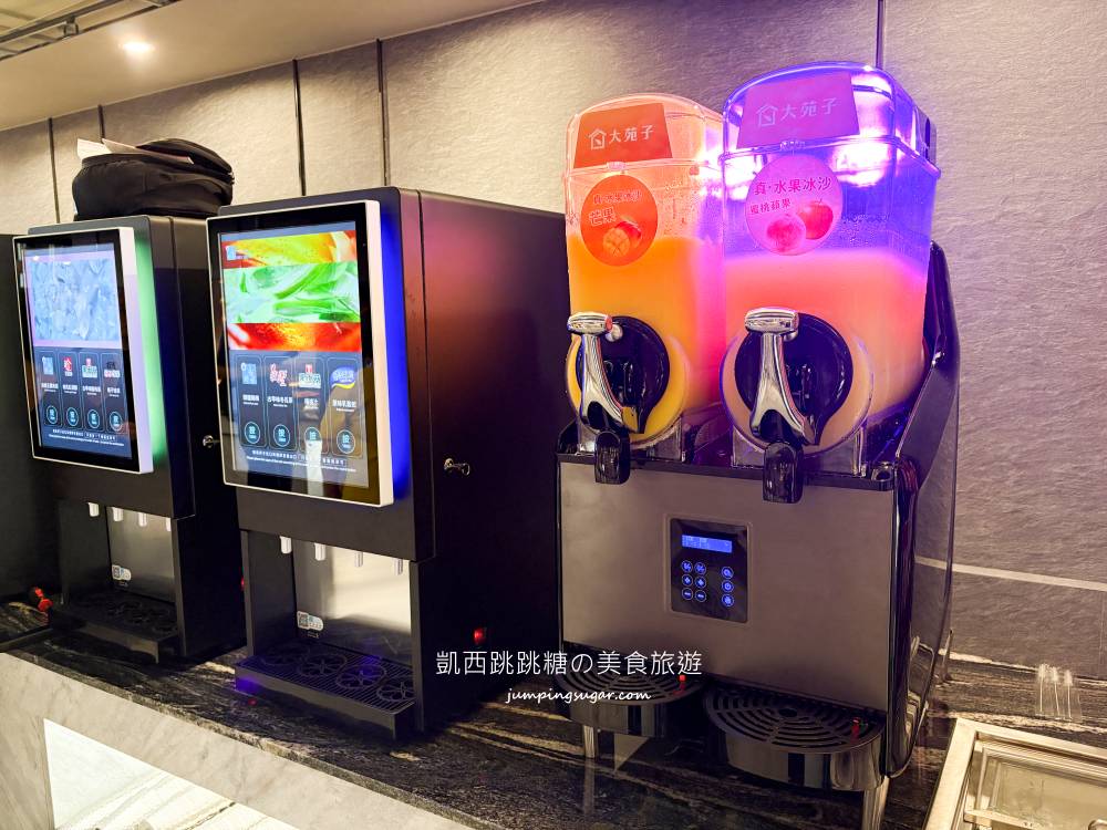 貴族世家板橋板新店真的太划算 ! 只要380元起享牛排自助吧吃到飽(菜單價錢)