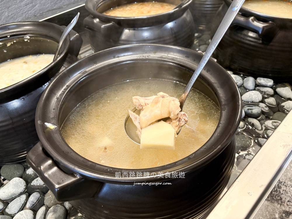 貴族世家板橋板新店真的太划算 ! 只要380元起享牛排自助吧吃到飽(菜單價錢)