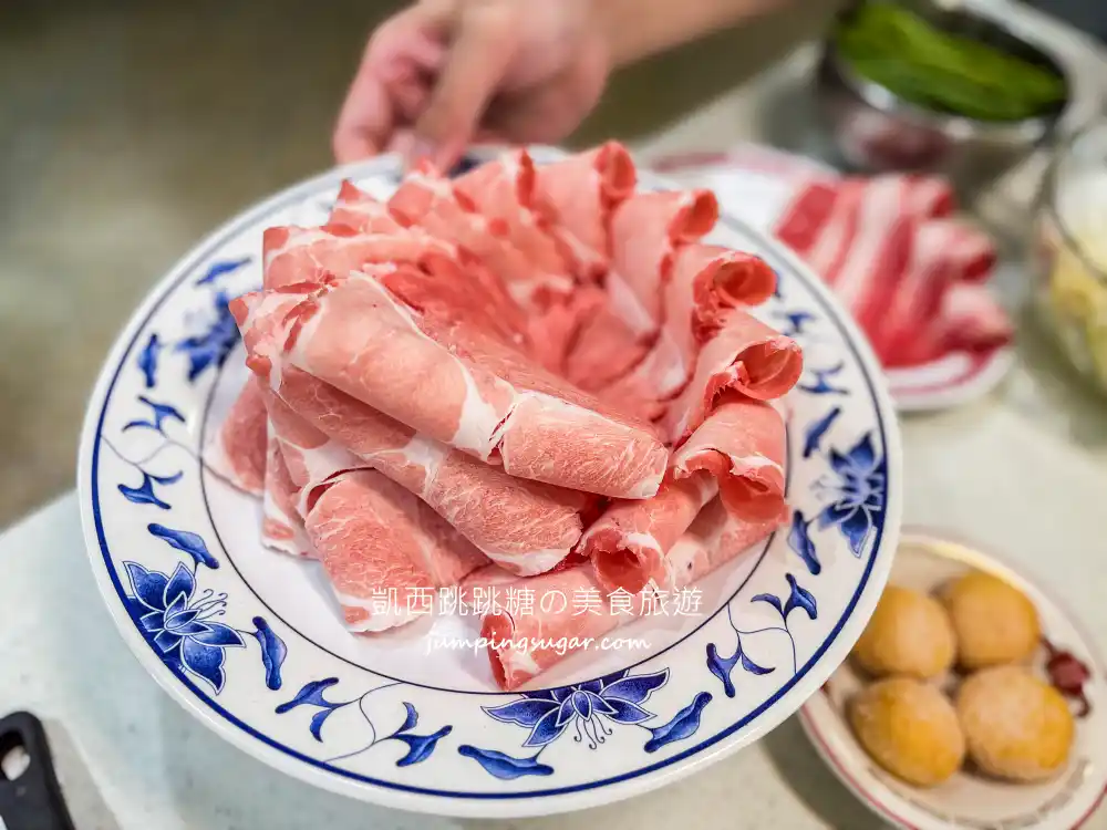 詹記麻辣火鍋 | 台北人氣麻辣鍋，必吃鴨血還送甜點 (菜單價錢)