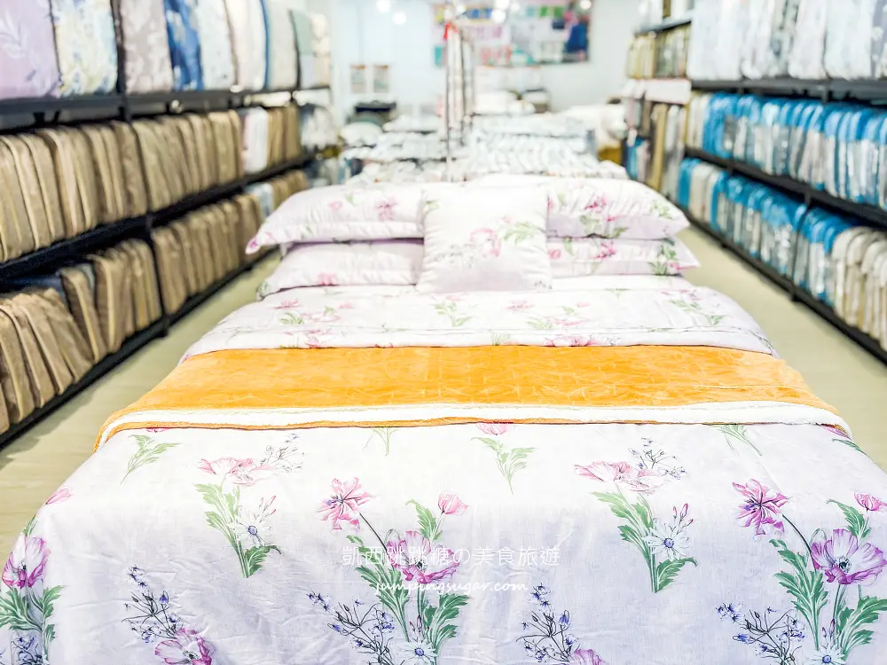【三峽寢具廠拍】精選床包299、床墊590元、棉被990元 ! 枕頭毛毯買一送一! 快閃活動只到12/30~地址:三峽區民生街119號(三峽市場旁)
