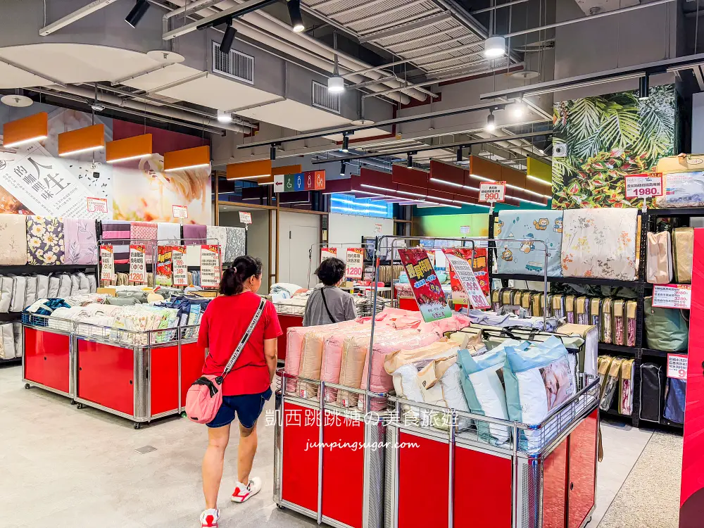 【中和東森廣場】超值寢具特賣會 ! 枕頭出清249元、宿舍床墊590元、涼被買一送一(可刷卡)~地址:中和區景平路258號1樓