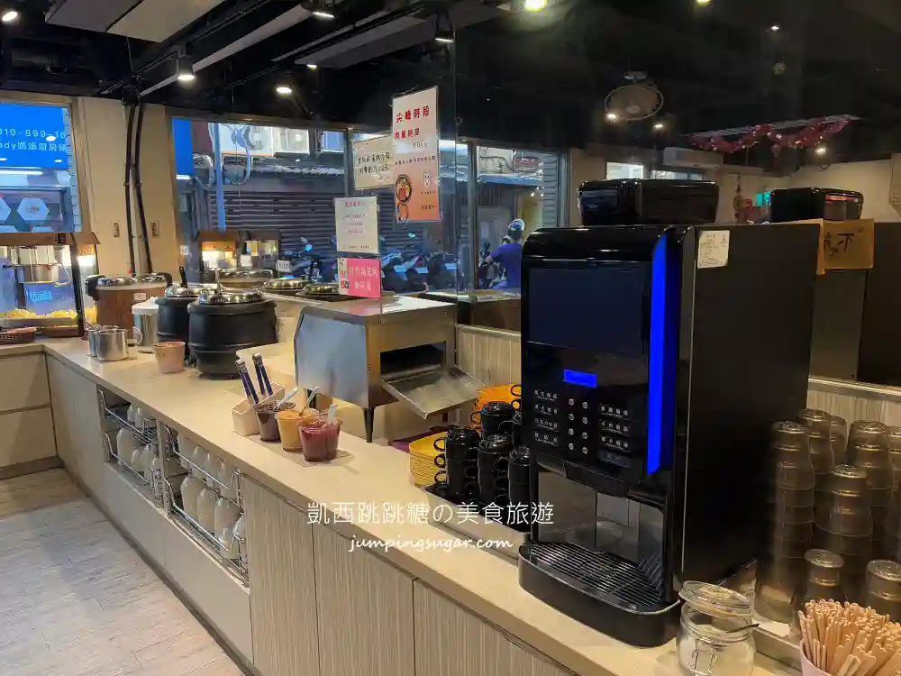 新牛屋厚切牛排 | 台北信義區平價牛排,附飲料自助吧吃到飽 (菜單價錢) 新牛屋厚切牛排 | 台北信義區平價牛排,附飲料自助吧吃到飽 (菜單價錢)