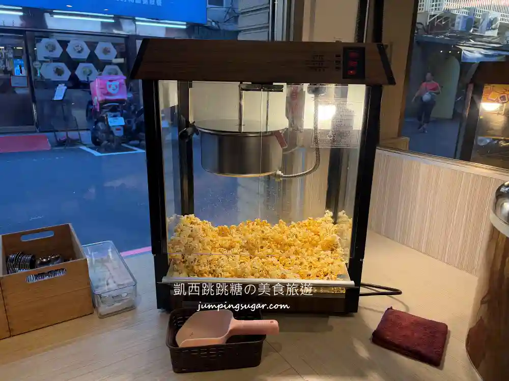 新牛屋厚切牛排 | 台北信義區平價牛排,附飲料自助吧吃到飽 (菜單價錢) 新牛屋厚切牛排 | 台北信義區平價牛排,附飲料自助吧吃到飽 (菜單價錢)