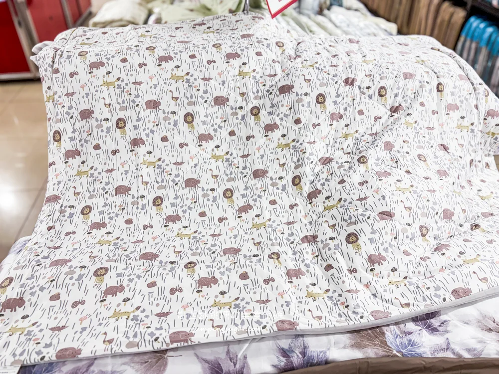 【台北延吉街寢具特賣】快閃活動只到5/24~天絲涼被、枕頭買一送一! 床墊590元 ! 地址:台北市松山區延吉街27-1號(可刷卡/福德涼麵斜對面)