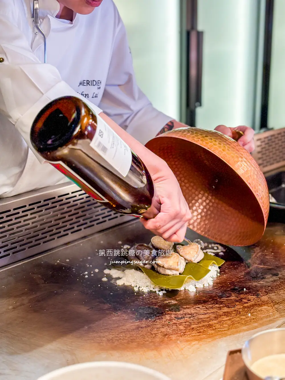 台北寒舍艾美酒店探索廚房~全新自助餐登場 ! 帝王蟹、龍蝦和牛任你吃 (菜單價錢)