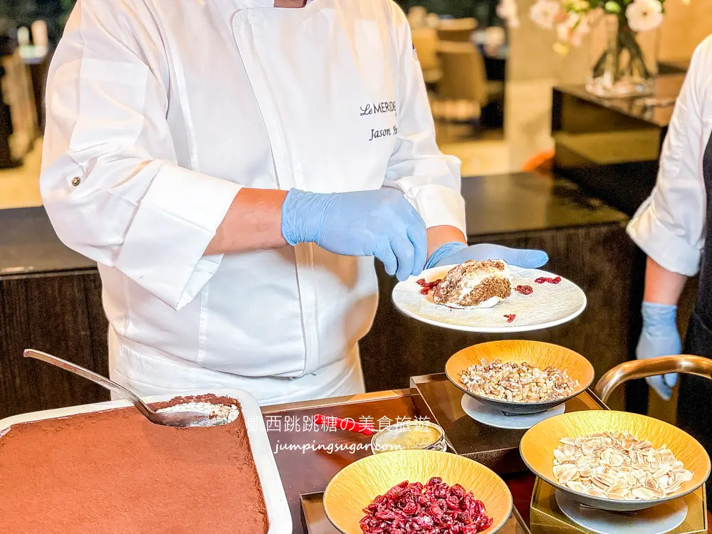 台北寒舍艾美酒店探索廚房~全新自助餐登場 ! 帝王蟹、龍蝦和牛任你吃 (菜單價錢)