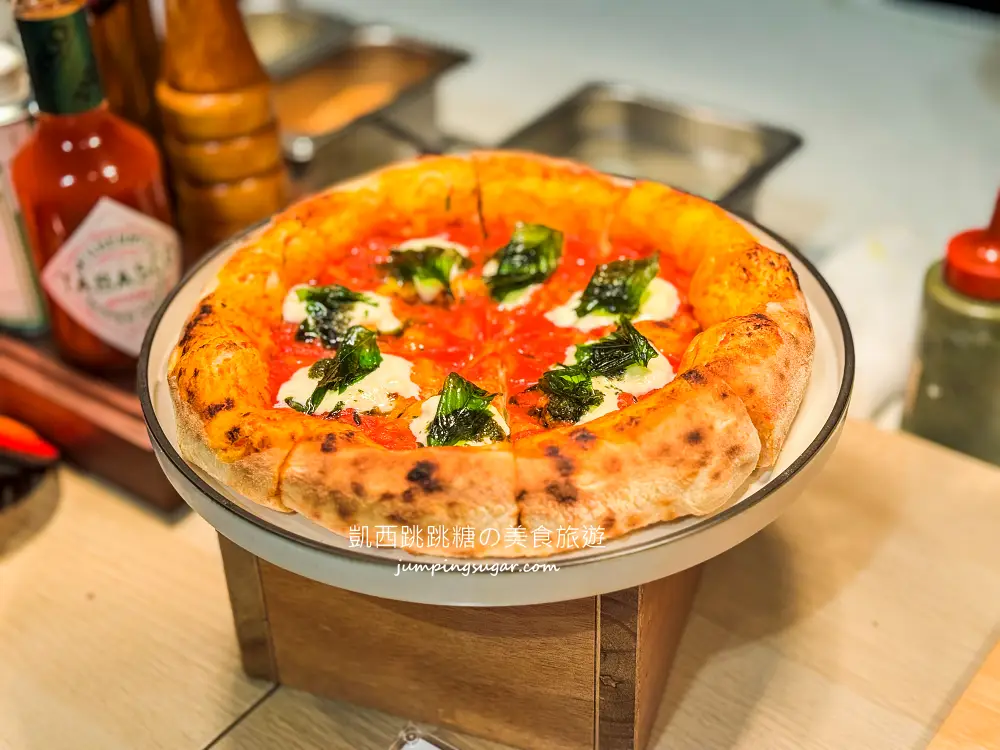 台北寒舍艾美酒店探索廚房~全新自助餐登場 ! 帝王蟹、龍蝦和牛任你吃 (菜單價錢)