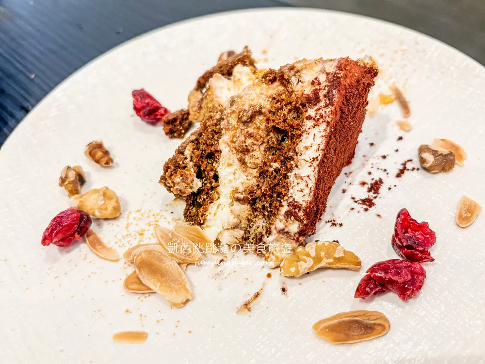 台北寒舍艾美酒店探索廚房~全新自助餐登場 ! 帝王蟹、龍蝦和牛任你吃 (菜單價錢)