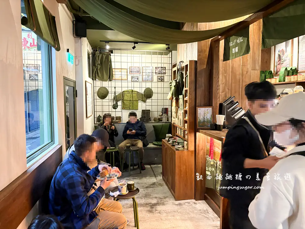 越共咖啡Cong Caphe,台北最夯越南咖啡廳,必喝椰奶咖啡冰沙!(菜單價錢) 越共咖啡Cong Caphe,台北最夯越南咖啡廳,必喝椰奶咖啡冰沙!(菜單價錢)