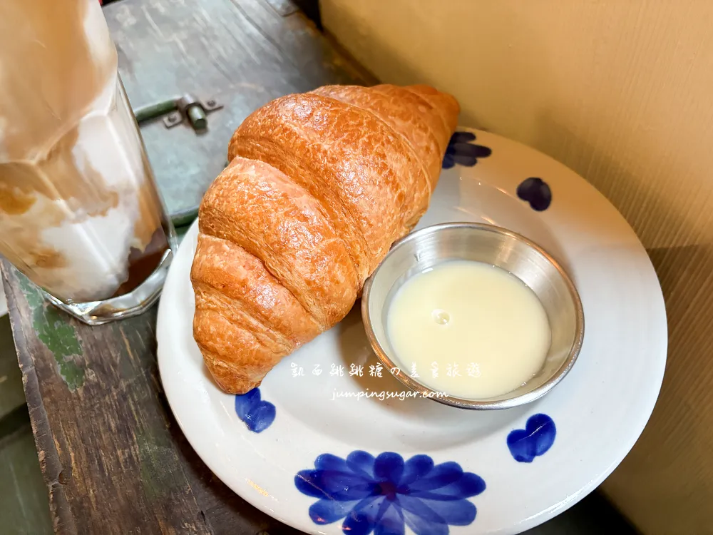 越共咖啡Cong Caphe,台北最夯越南咖啡廳,必喝椰奶咖啡冰沙!(菜單價錢) 越共咖啡Cong Caphe,台北最夯越南咖啡廳,必喝椰奶咖啡冰沙!(菜單價錢)