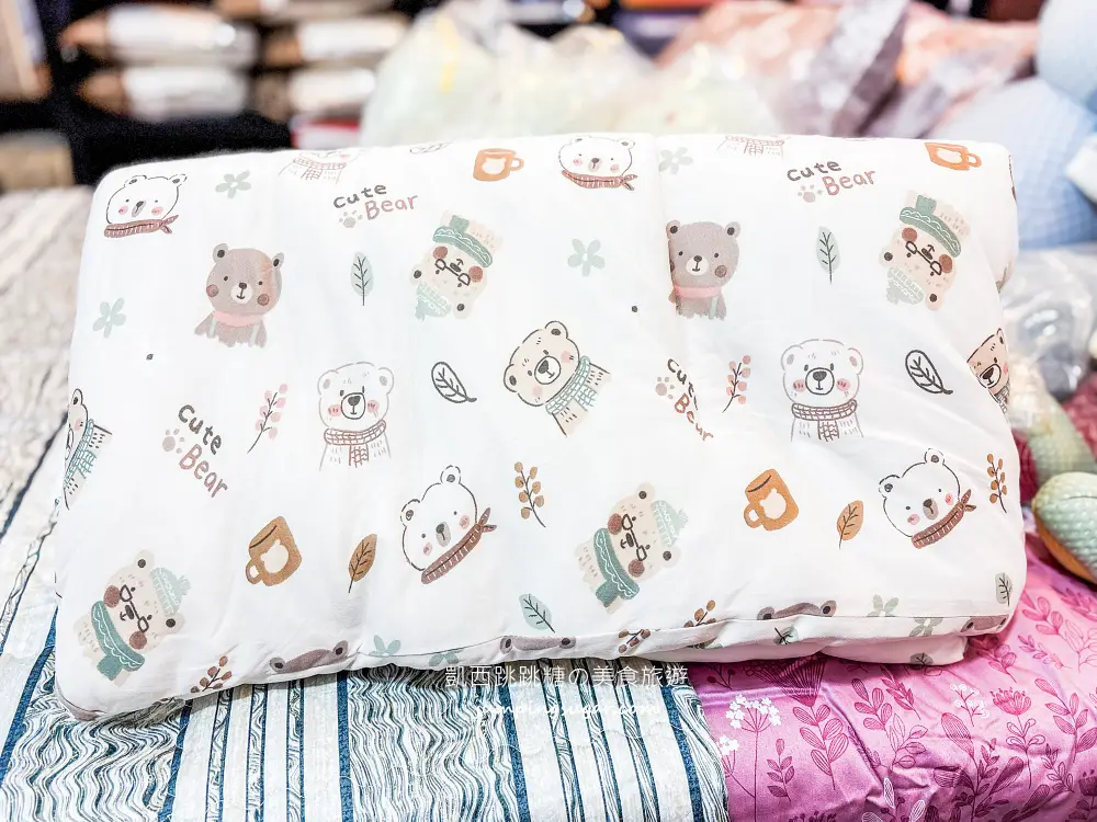 【新北蘆洲】限時快閃寢具廠拍~涼被枕頭買一送一! 毛毯特價349元、棉被990元 ! 只到4/13~地址:蘆洲中山一路40號(近徐匯中學站2號出口)