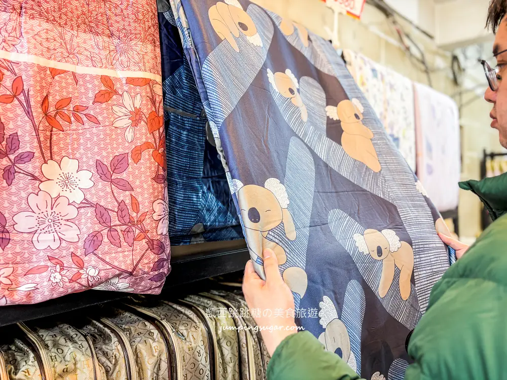 【新北蘆洲】限時快閃寢具廠拍~涼被枕頭買一送一! 毛毯特價349元、棉被990元 ! 只到4/13~地址:蘆洲中山一路40號(近徐匯中學站2號出口)