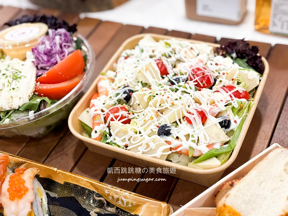 台中最狂海鮮市場！【阿布潘水產】龍蝦帝王蟹超划算!免費代客料理、當季新菜一次看