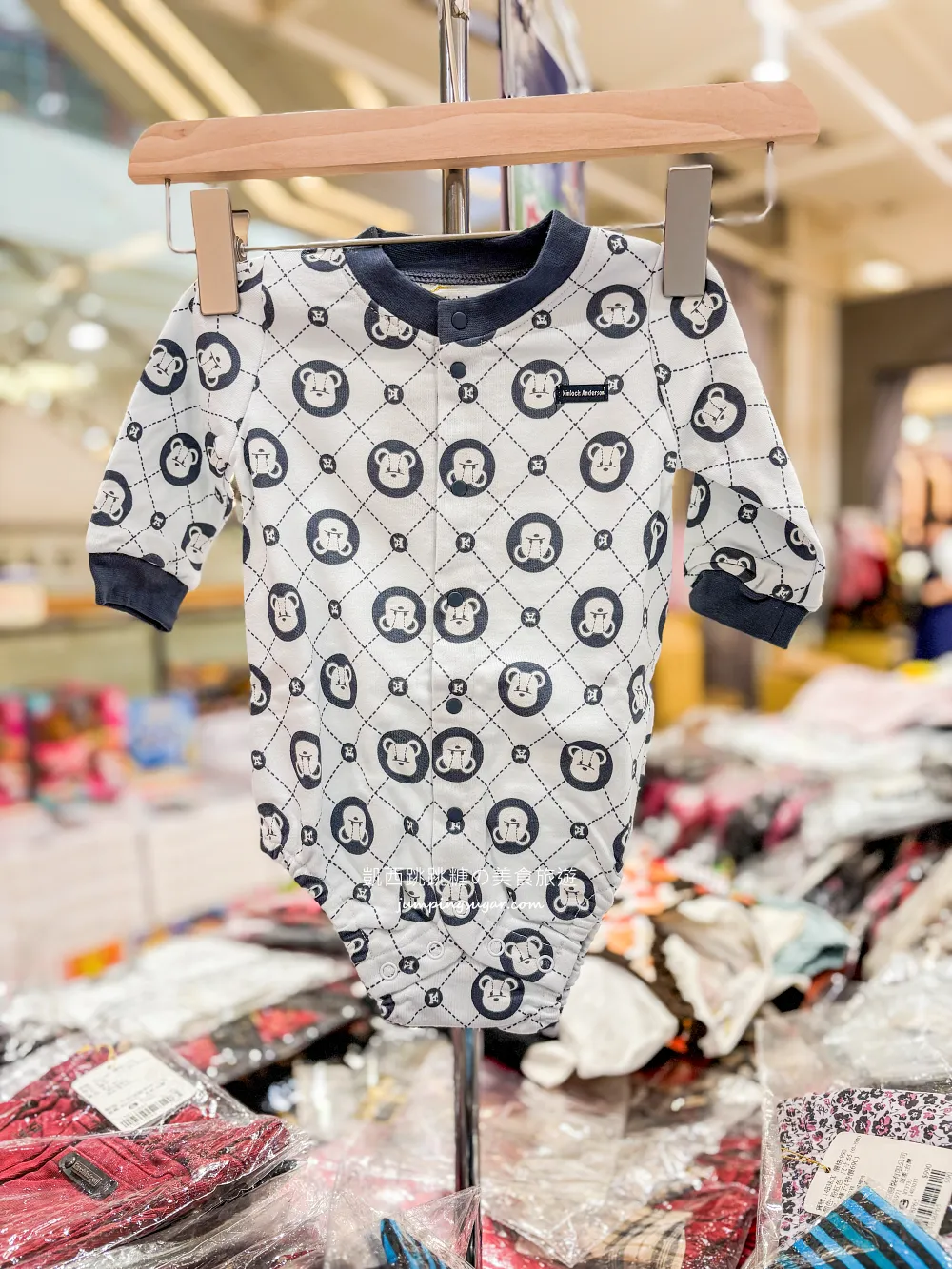 【中和環球購物中心4樓】兒童節快閃特賣會 ! 名牌童裝149起 ! 滿件再折扣 ! 童書教具玩具69折 ! 活動只到4/15 (只有20天)