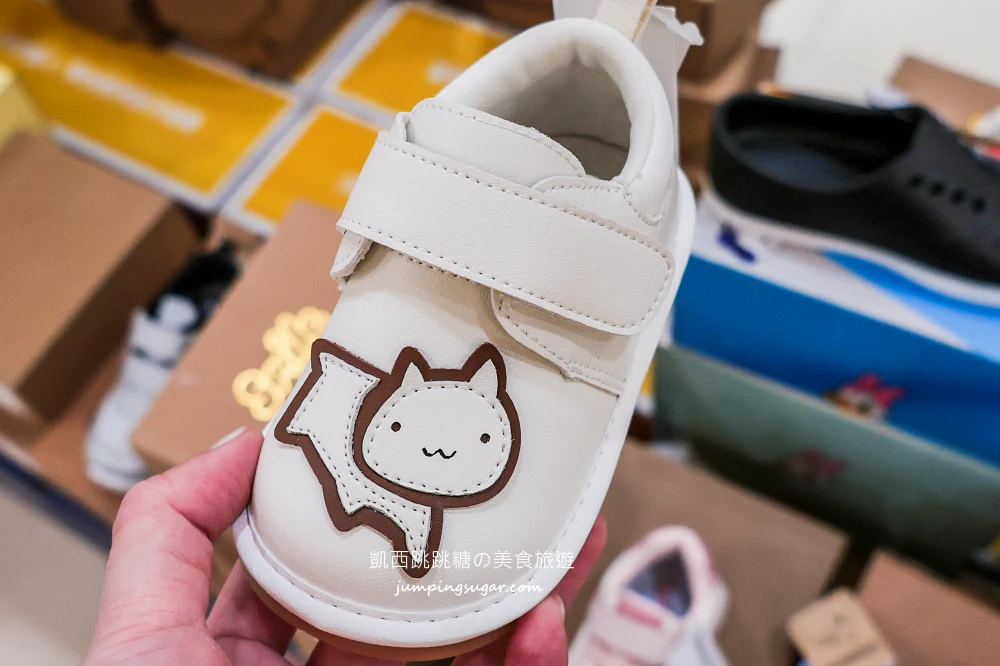 【中和環球購物中心4樓】兒童節快閃特賣會 ! 名牌童裝149起 ! 滿件再折扣 ! 童書教具玩具69折 ! 活動只到4/15 (只有20天)