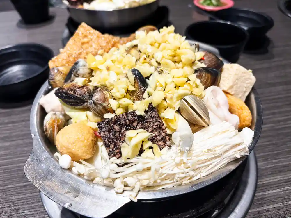 【斗六美食】藝鍋物小火鍋只要百元起 ! 免費餅乾飲料冰淇淋~(菜單價錢) 【斗六美食】藝鍋物小火鍋只要百元起 ! 免費餅乾飲料冰淇淋~(菜單價錢)