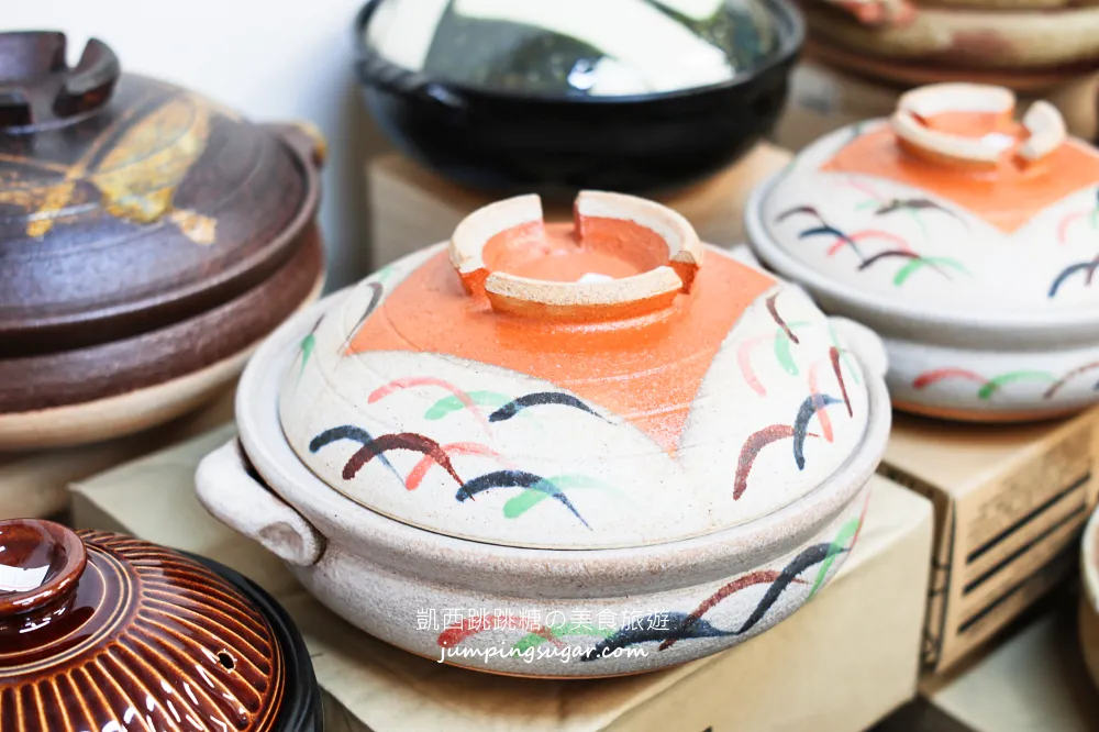 全台最大日本陶瓷特賣來了！碗盤只要3個100起~百元價直接搬整套 ! 地址 : 台北士林中正路310號(墊腳石正對面)