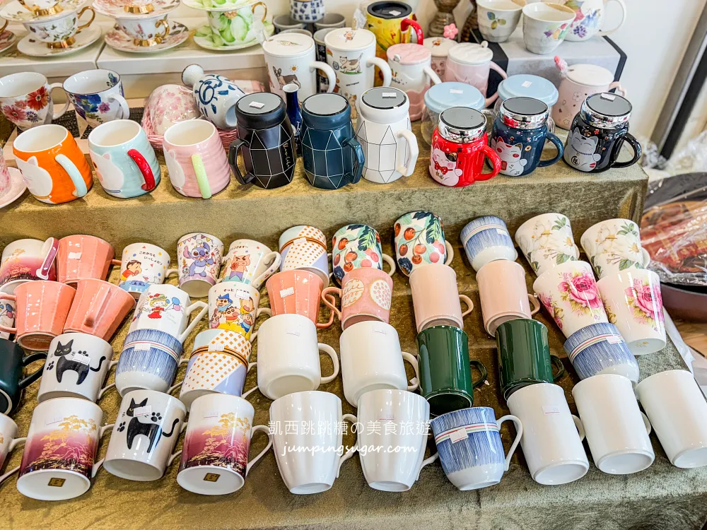 全台最大日本陶瓷特賣來了！碗盤只要3個100起~百元價直接搬整套 ! 地址 : 台北士林中正路310號(墊腳石正對面)