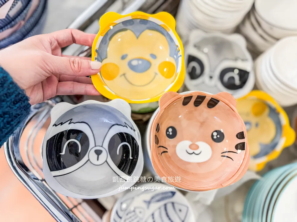 全台最大日本陶瓷特賣來了！碗盤只要3個100起~百元價直接搬整套 ! 地址 : 台北士林中正路310號(墊腳石正對面)