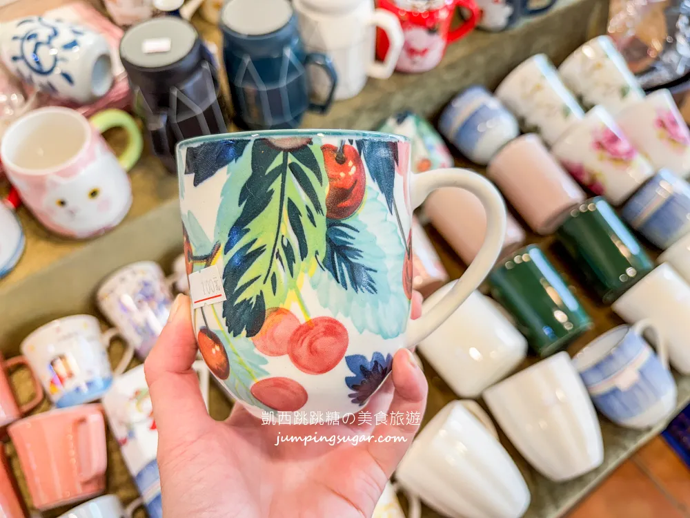 全台最大日本陶瓷特賣來了！碗盤只要3個100起~百元價直接搬整套 ! 地址 : 台北士林中正路310號(墊腳石正對面)