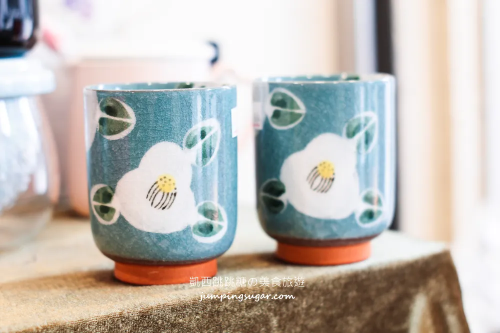 全台最大日本陶瓷特賣來了！碗盤只要3個100起~百元價直接搬整套 ! 地址 : 台北士林中正路310號(墊腳石正對面)