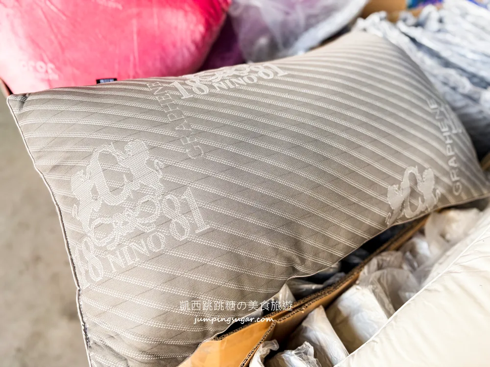 全台最便宜寢具特賣會曝光! 枕頭100起、床包200、羊毛被580、蠶絲被880、法蘭絨毯兩條100；只到2/15，地址 : 泰山區楓江路 46巷90號