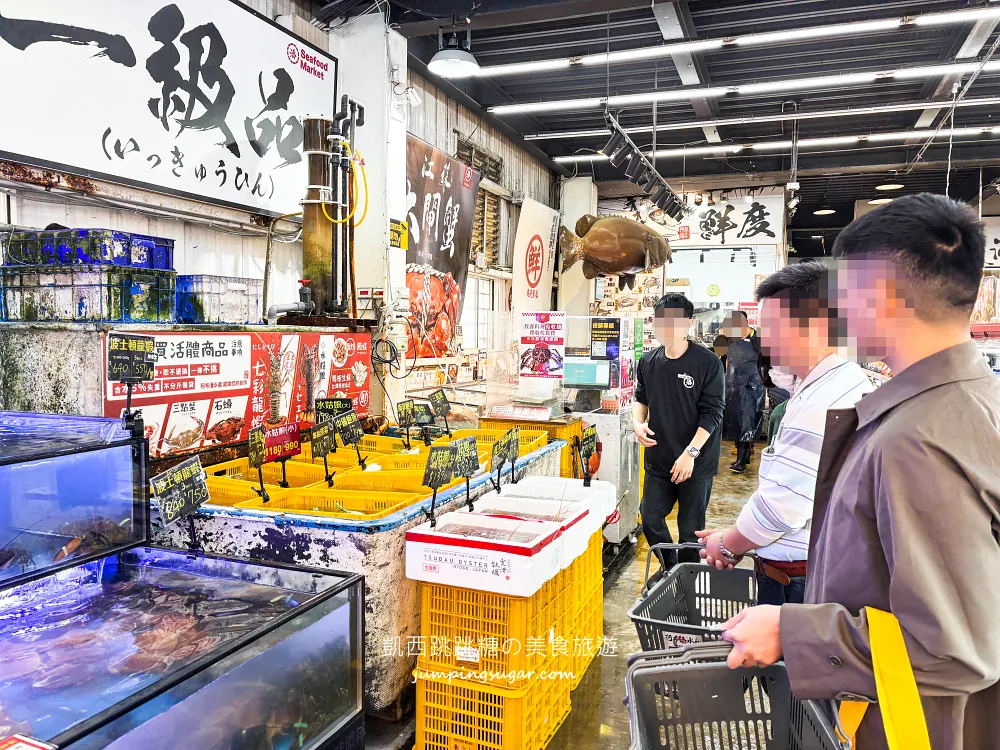 台中最狂海鮮市場！【阿布潘水產】龍蝦帝王蟹超划算!免費代客料理、當季新菜一次看